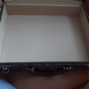 Authentic Louis Vuitton briefcase